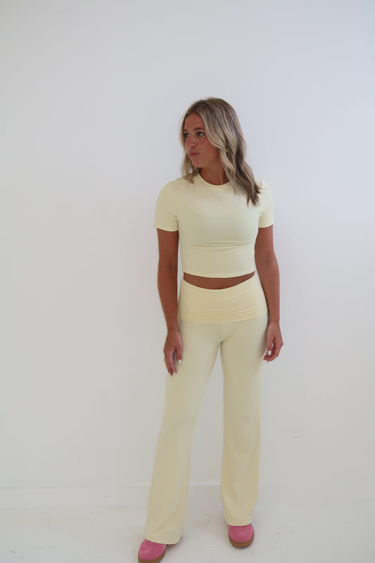 The Crop Tee - Lemon