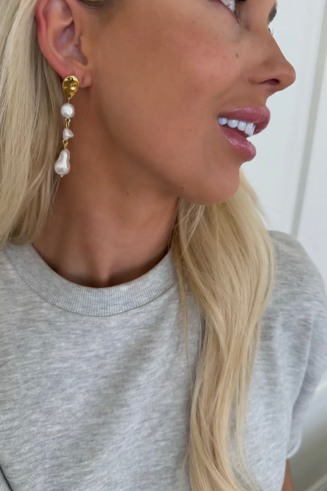 Allison Drop Pearl Earring