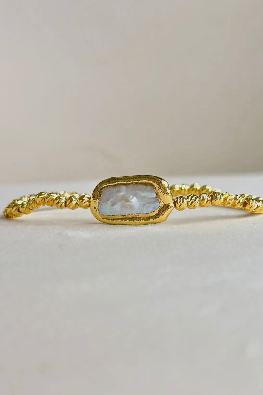 Pearl Beam Stretch Bracelet