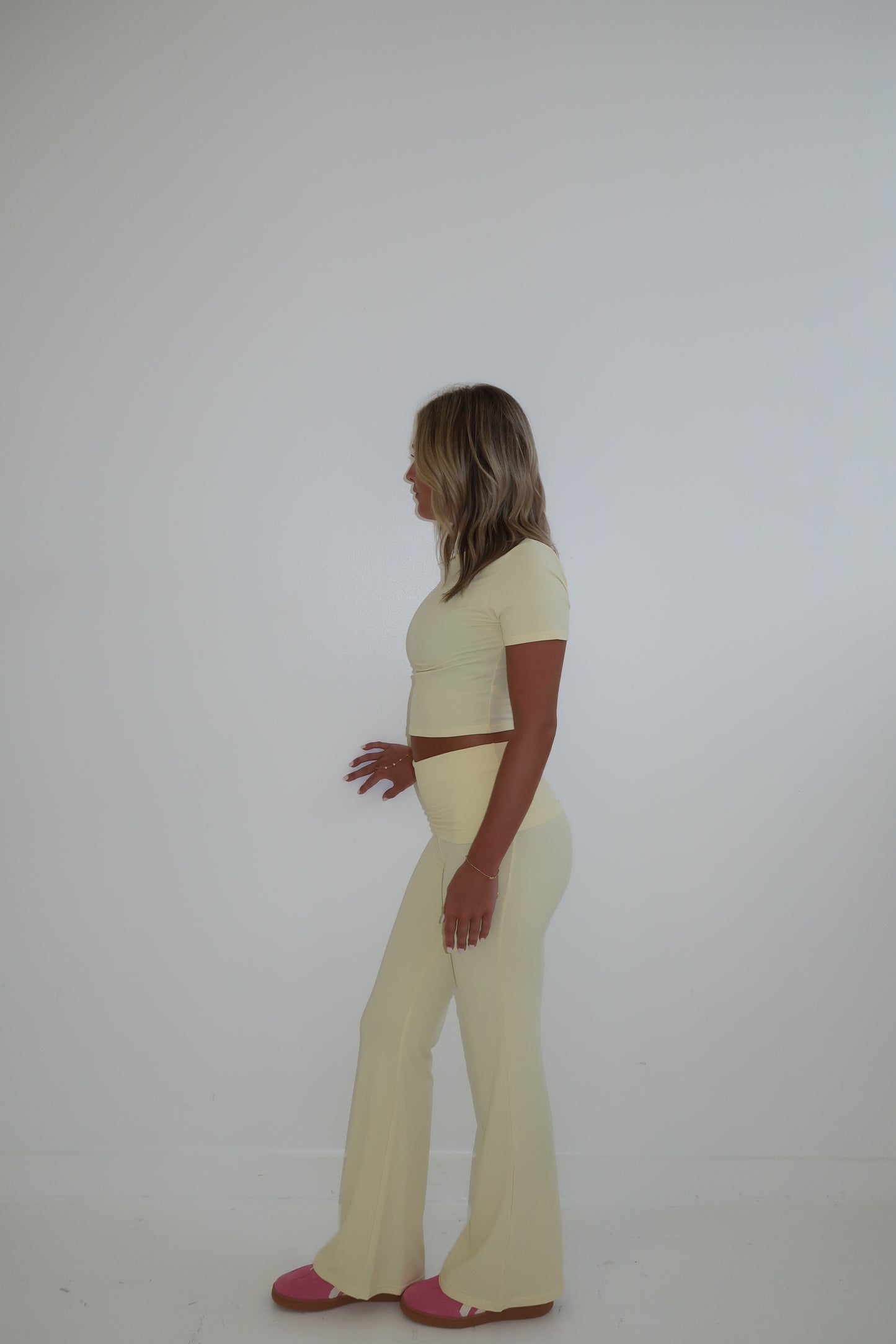 The Crop Tee - Lemon