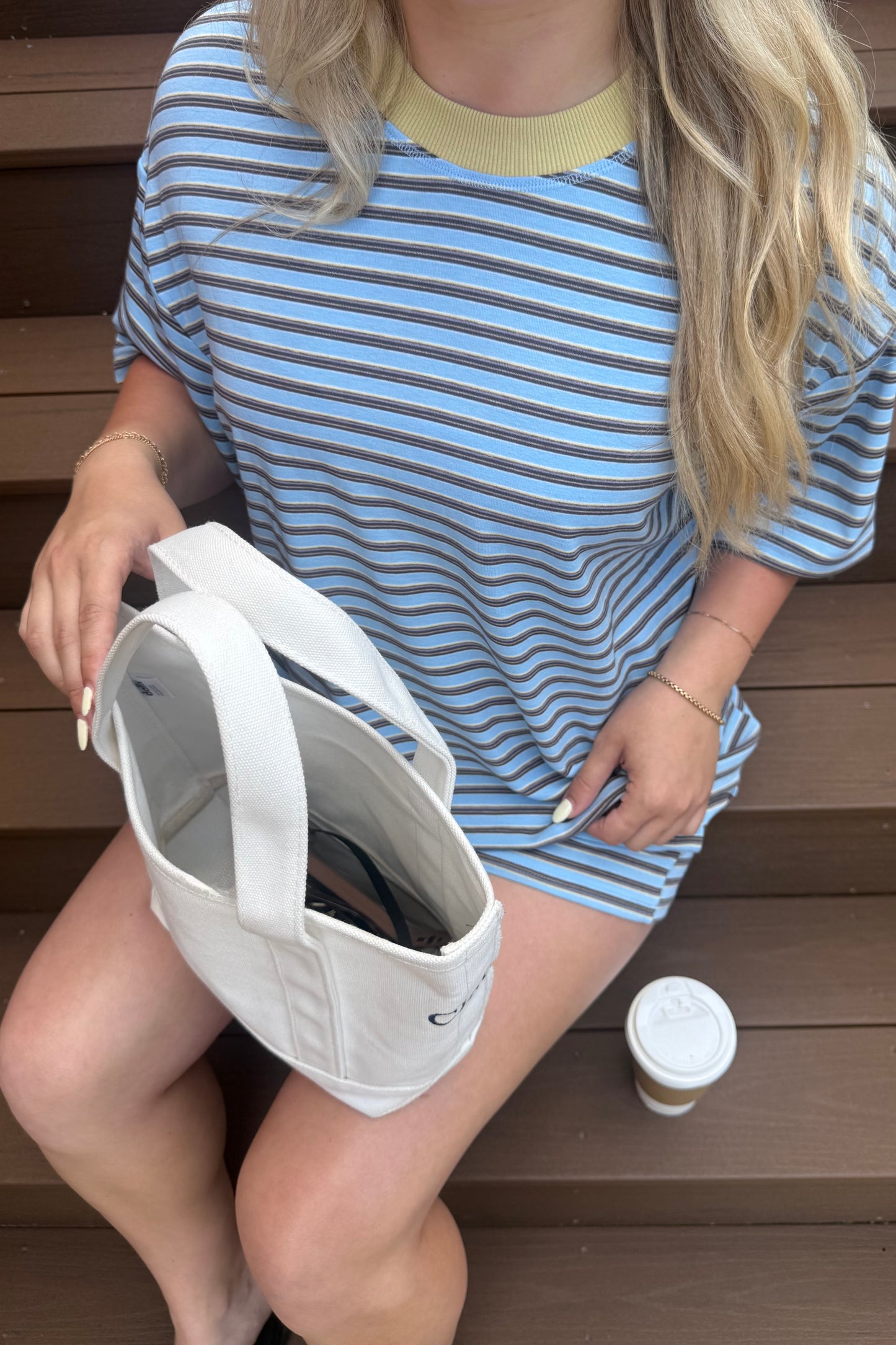 Getaway Stripe Short - Sky Blue