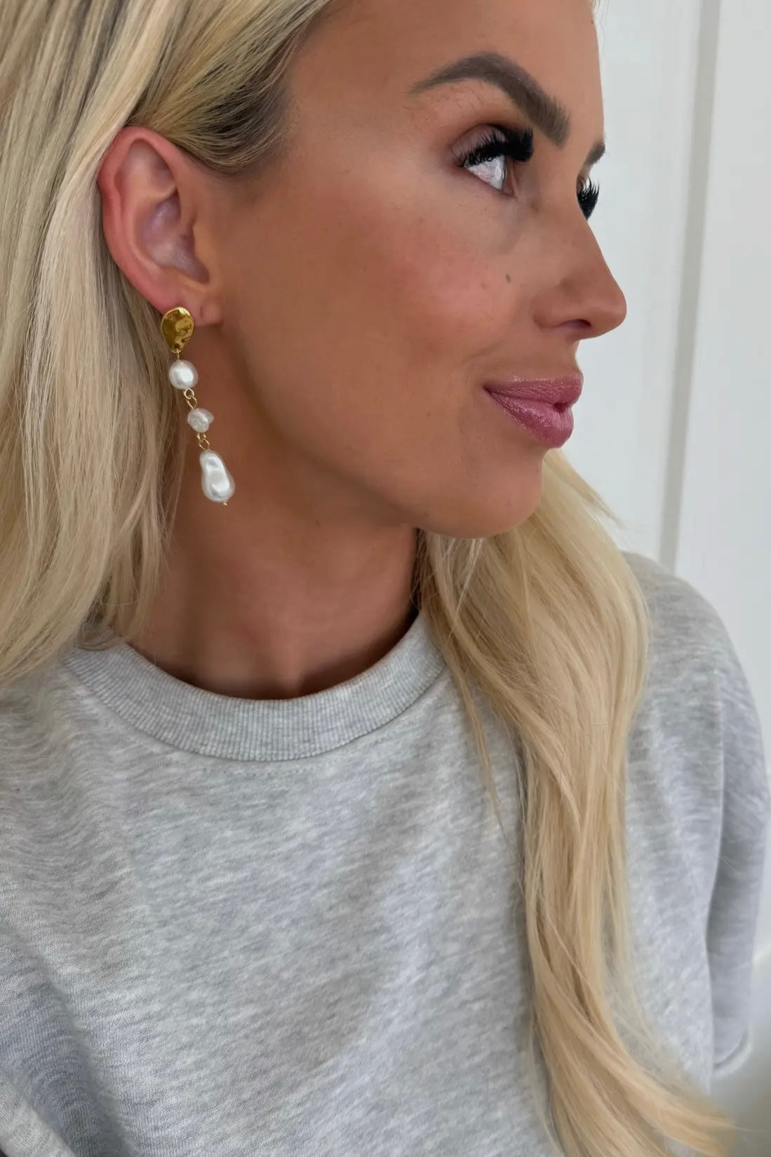 Allison Drop Pearl Earring