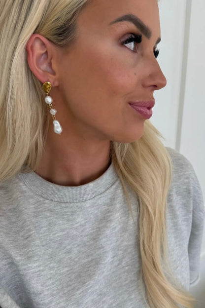 Allison Drop Pearl Earring