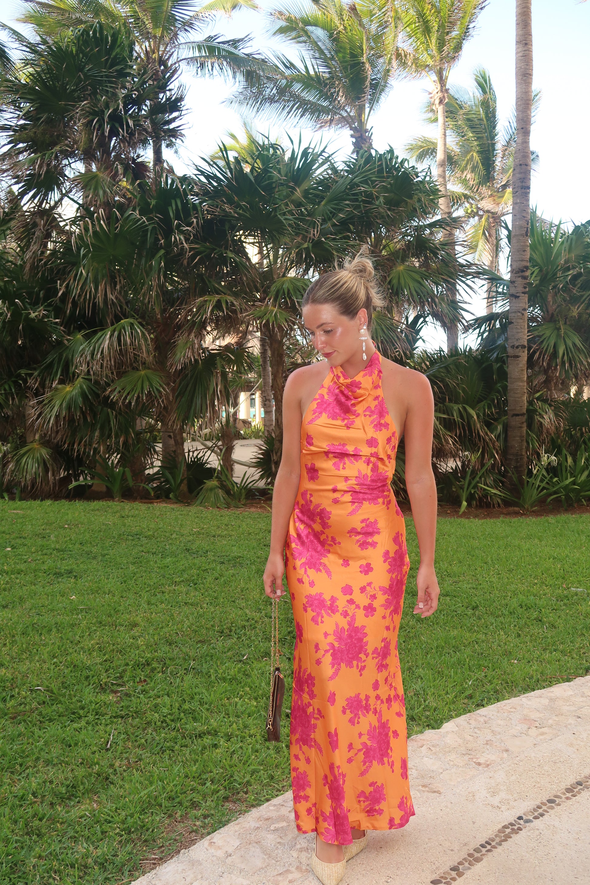 Island Sunset Maxi Dress - L Island Sunset Maxi Dress - L